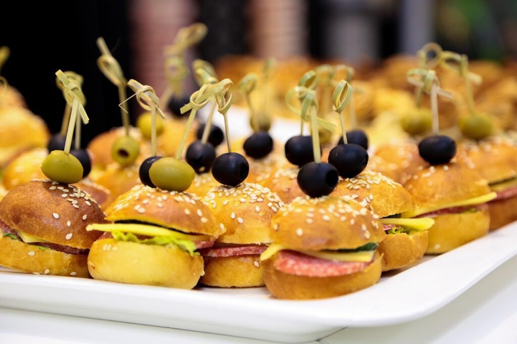 combien de petits fours par personne